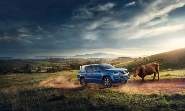 V6_Blue_Amarok_Cow_ABS_LHD_CMYK