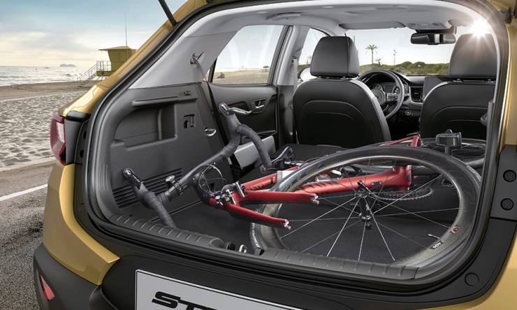 kia-stonic-ybcuv-pe-my21-gls-split-rear-seats-bike