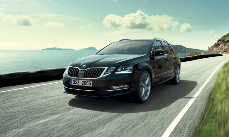 skoda-octavia-combi-pa-m62-exterior-01.a40f965b40111eb6b2649c7240e6a55b.fill-1920x960