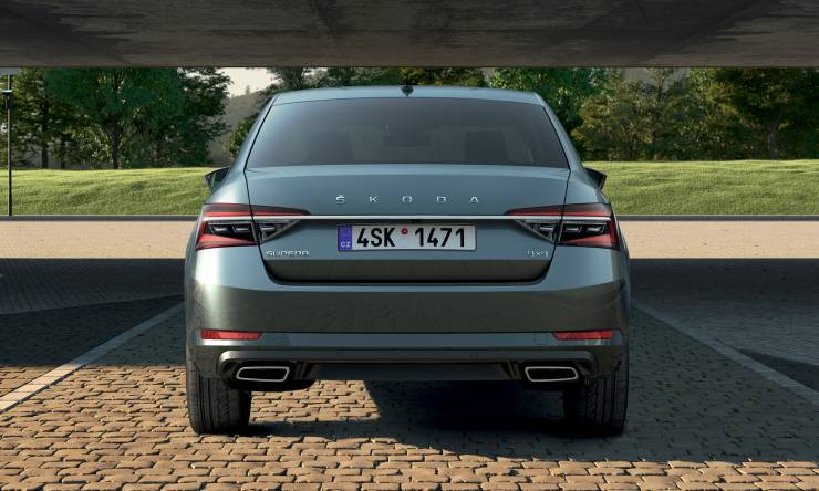 skoda-superb-m62-exterior-07.e4a1e3b47c08fa9f16ce5e5cb797e3f1.fill-1920x960